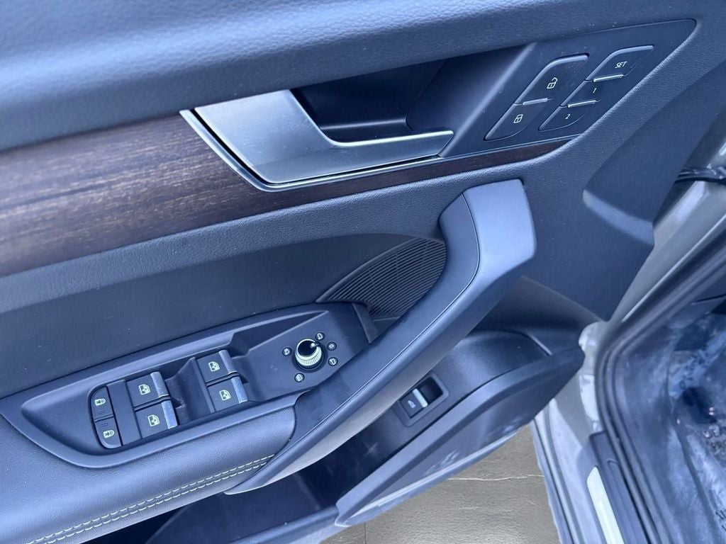 2023 Audi Q5 45 S line Premium Plus quattro