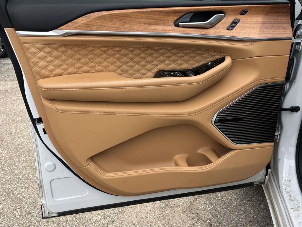 2024 Jeep Grand Cherokee L Summit