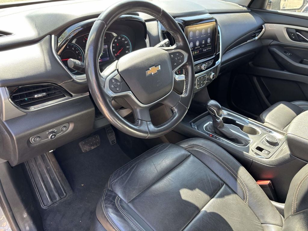 2021 Chevrolet Traverse LT Leather