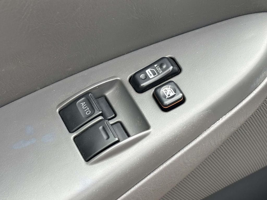 2005 Toyota Camry Solara SLE