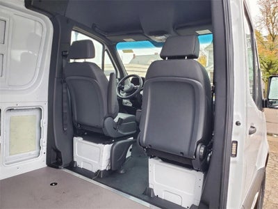 2025 Mercedes-Benz Sprinter 2500 2500 Standard Roof I4 Diesel 144" RWD