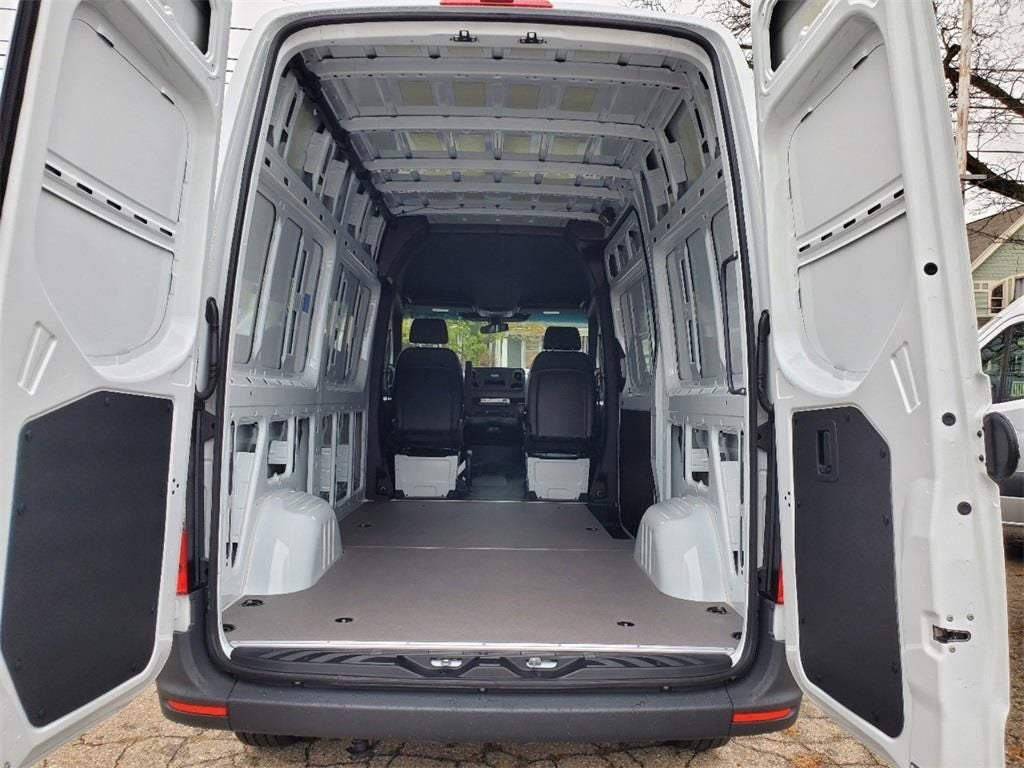 2025 Mercedes-Benz Sprinter 2500 2500 Standard Roof I4 Diesel 144" RWD