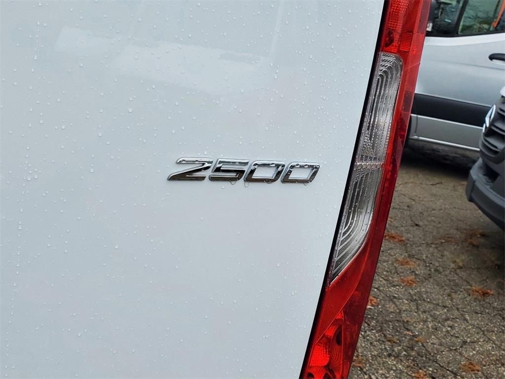 2025 Mercedes-Benz Sprinter 2500 2500 Standard Roof I4 Diesel 144" RWD