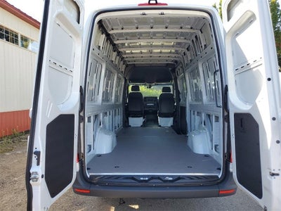 2025 Mercedes-Benz Sprinter 2500 Cargo 170 WB High Roof