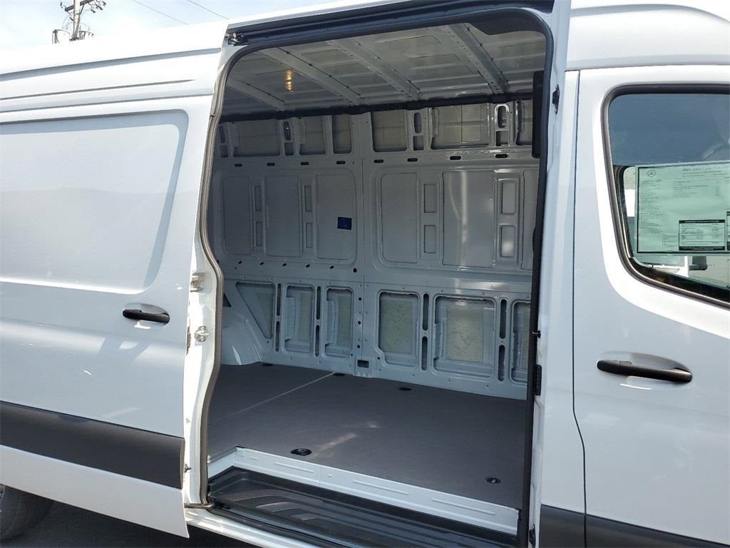 2025 Mercedes-Benz Sprinter 2500 Cargo 170 WB High Roof