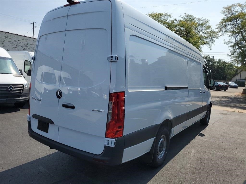 2025 Mercedes-Benz Sprinter 2500 Cargo 170 WB High Roof