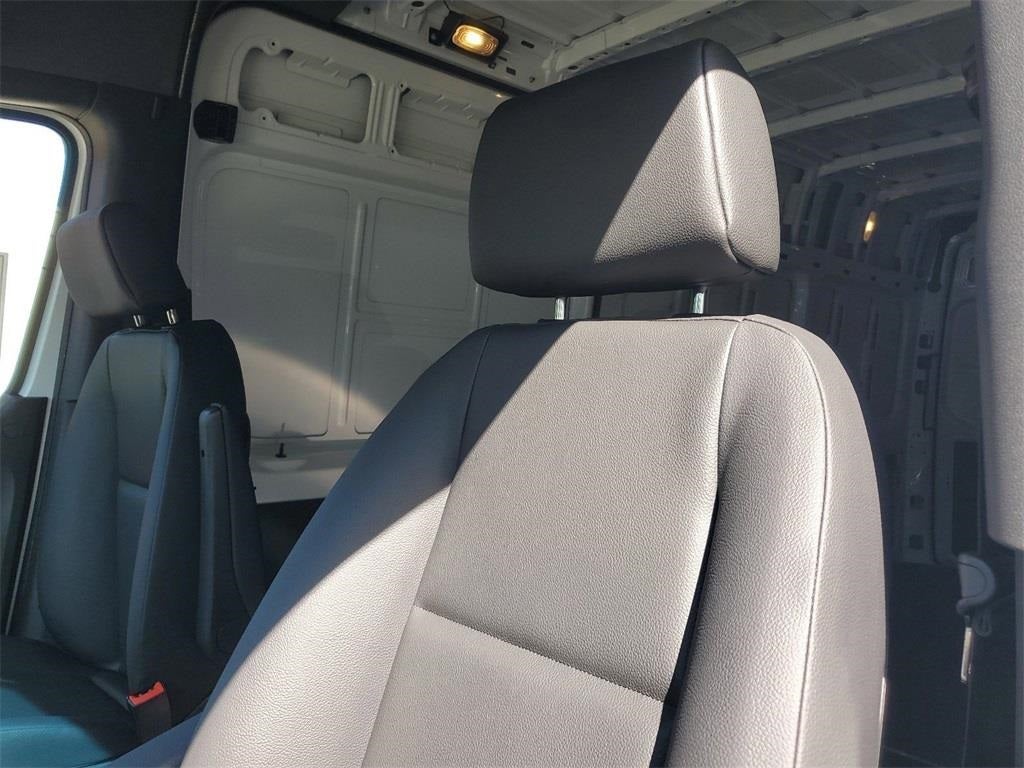2025 Mercedes-Benz Sprinter 2500 Cargo 170 WB High Roof