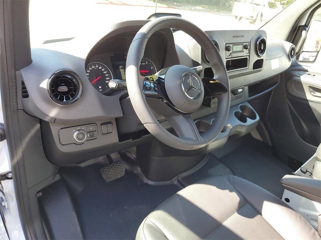 2025 Mercedes-Benz Sprinter 2500 Cargo 170 WB High Roof