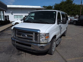 2013 Ford E-350SD XLT