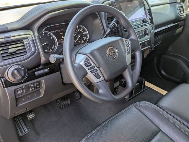 2022 Nissan Titan XD SV