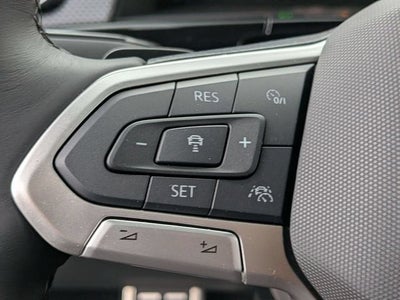 2026 Volkswagen Atlas Cross Sport 2.0T SEL R-Line Black