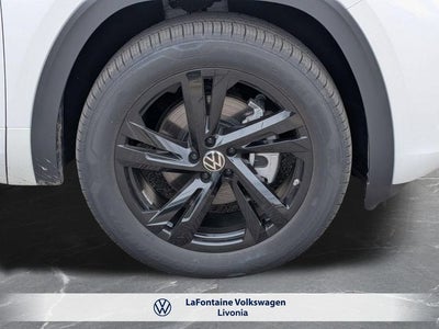 2026 Volkswagen Atlas Cross Sport 2.0T SEL R-Line Black