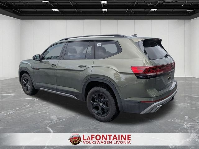 2025 Volkswagen Atlas 2.0T Peak Edition