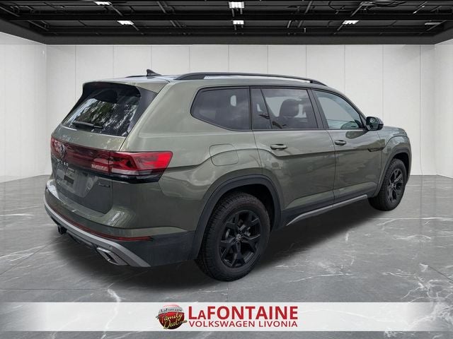 2025 Volkswagen Atlas 2.0T Peak Edition