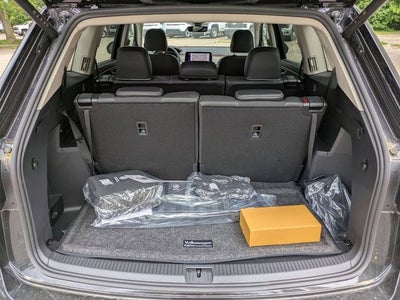 2025 Volkswagen Atlas 2.0T SEL Premium R-Line