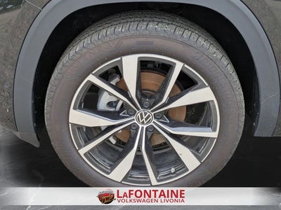 2025 Volkswagen Atlas 2.0T SEL Premium R-Line