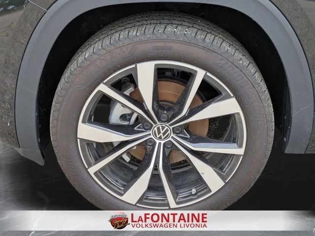 2025 Volkswagen Atlas 2.0T SEL Premium R-Line