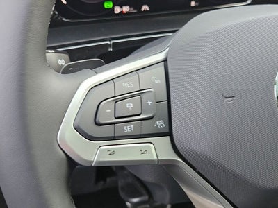 2025 Volkswagen Atlas 2.0T SEL Premium R-Line