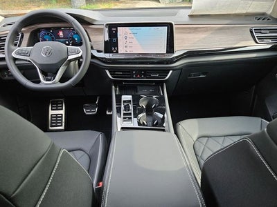 2025 Volkswagen Atlas 2.0T SEL Premium R-Line