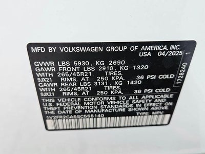 2025 Volkswagen Atlas 2.0T SEL Premium R-Line