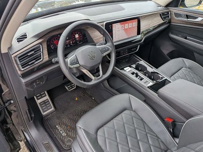 2025 Volkswagen Atlas 2.0T SEL Premium R-Line