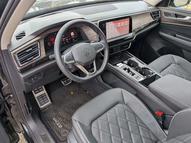2025 Volkswagen Atlas 2.0T SEL Premium R-Line
