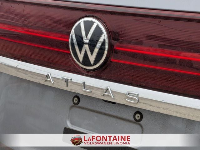 2025 Volkswagen Atlas 2.0T SE w/Technology