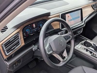 2025 Volkswagen Atlas 2.0T SE w/Technology