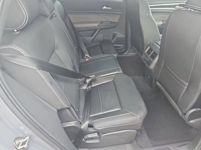 2023 Volkswagen Atlas Cross Sport 3.6L V6 SEL R-Line