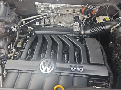2023 Volkswagen Atlas Cross Sport 3.6L V6 SEL R-Line