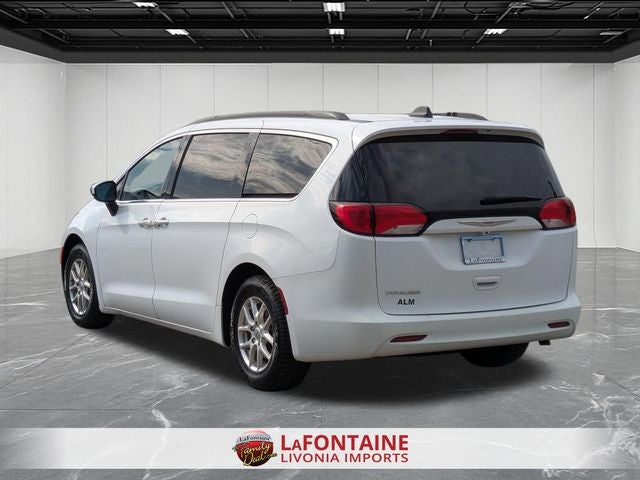 2021 Chrysler Voyager LXI