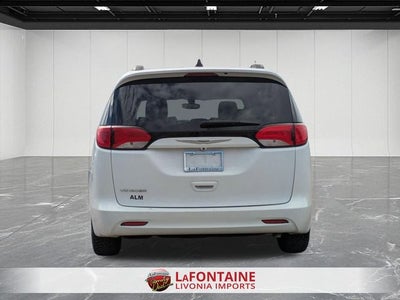 2021 Chrysler Voyager LXI