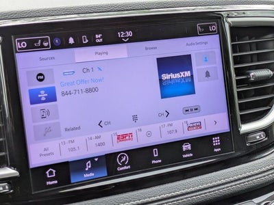 2023 Chrysler Pacifica Hybrid Touring L