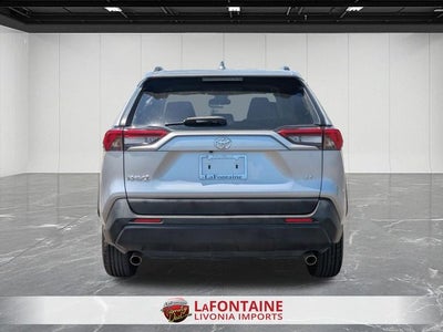 2020 Toyota RAV4 LE