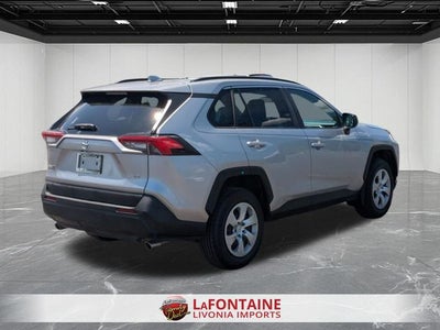2020 Toyota RAV4 LE