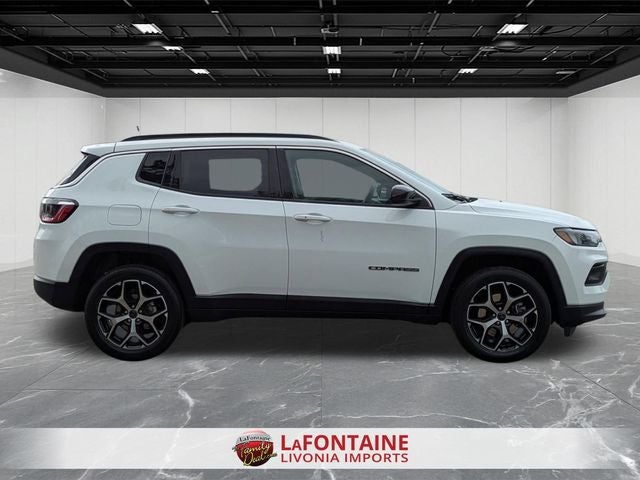 2025 Jeep Compass Latitude