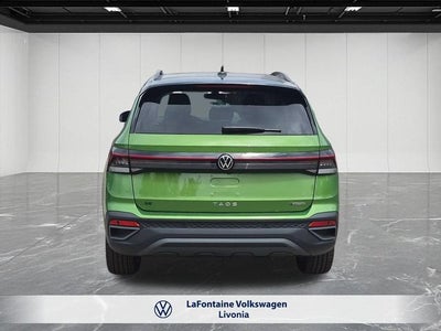 2026 Volkswagen Taos 1.5T SE Black