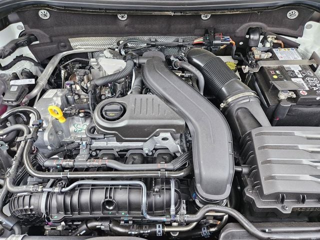 2025 Volkswagen Taos 1.5T SE Black