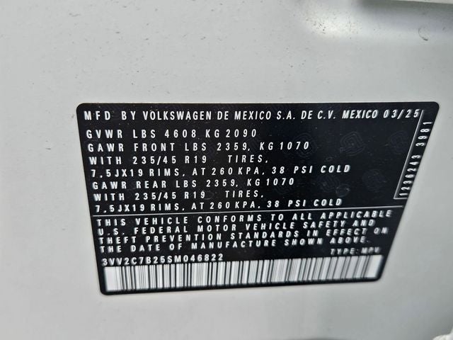 2025 Volkswagen Taos 1.5T SE Black