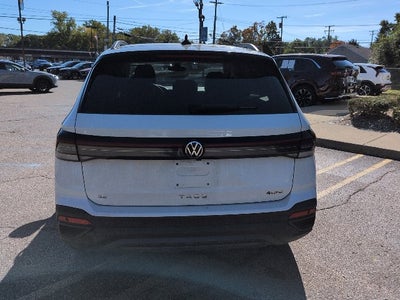 2025 Volkswagen Taos 1.5T SE Black