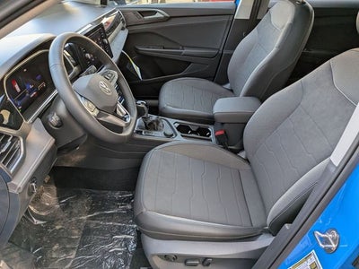 2025 Volkswagen Taos 1.5T SE Black