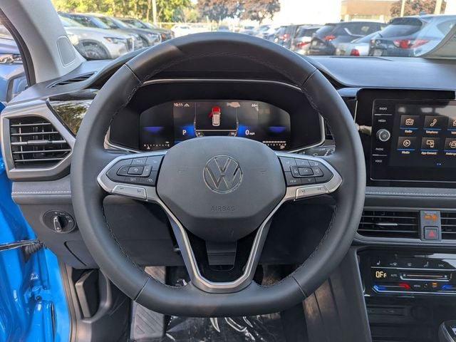 2025 Volkswagen Taos 1.5T SE Black