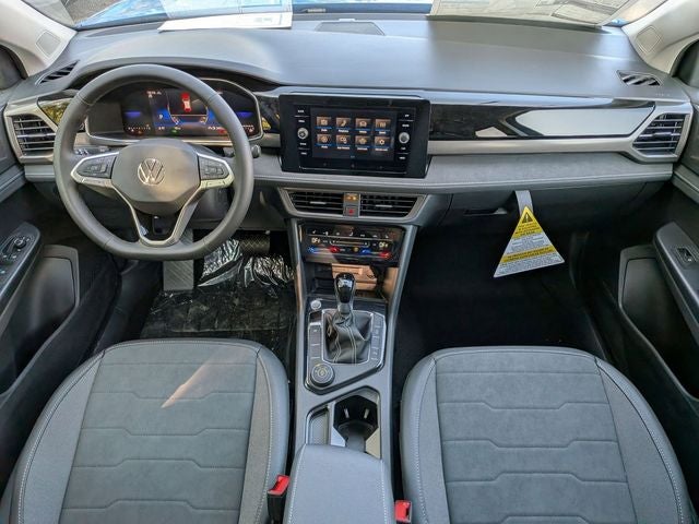 2025 Volkswagen Taos 1.5T SE Black