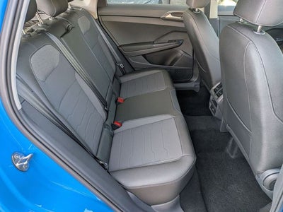 2025 Volkswagen Taos 1.5T SE Black