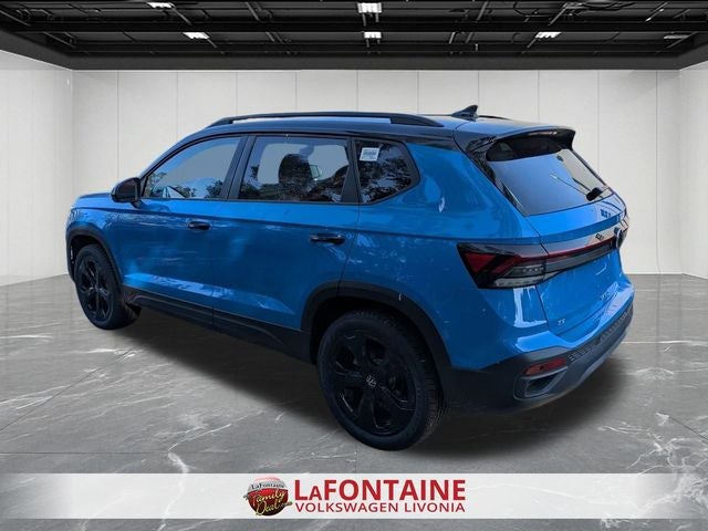 2025 Volkswagen Taos 1.5T SE Black