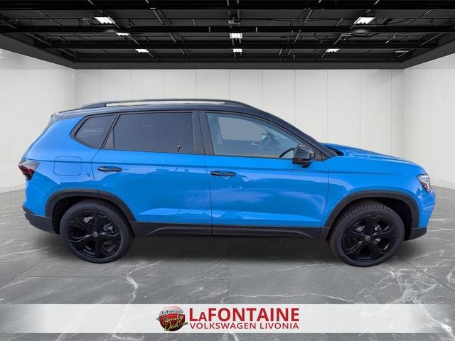 2025 Volkswagen Taos 1.5T SE Black