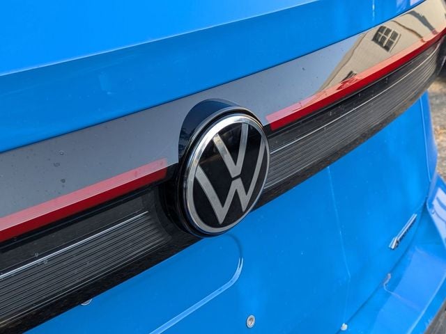 2025 Volkswagen Taos 1.5T SE Black