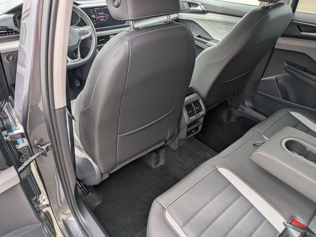 2024 Volkswagen Taos 1.5T SEL