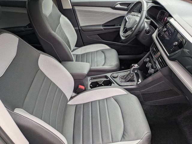 2024 Volkswagen Taos 1.5T SEL