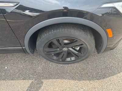 2023 Volkswagen Tiguan 2.0T SE R-Line Black
